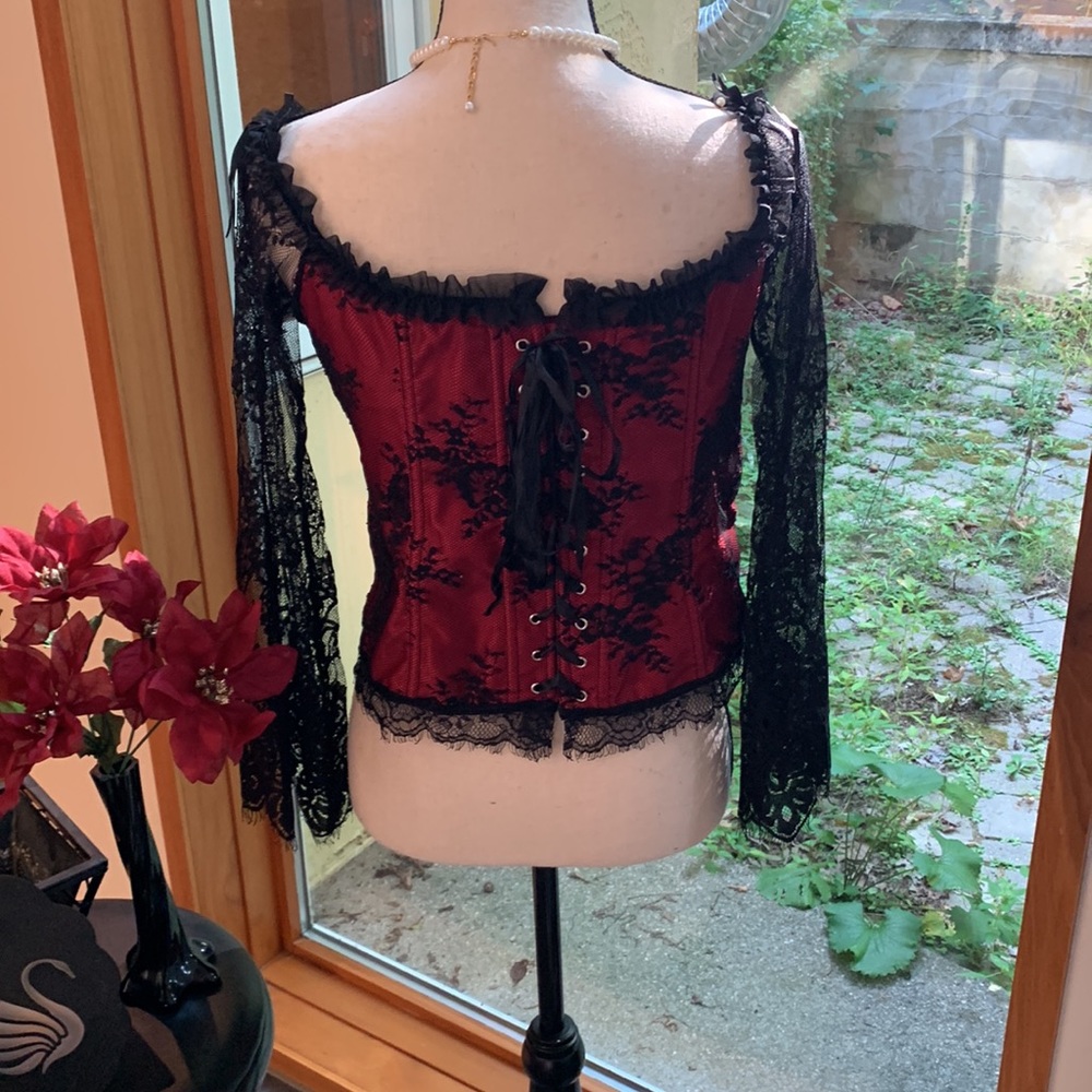 Vampire Corset - Picture 6 of 7